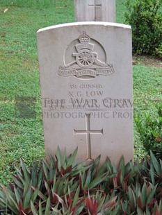 TRINCOMALEE WAR CEMETERY - LOW, KENNETH GORDON